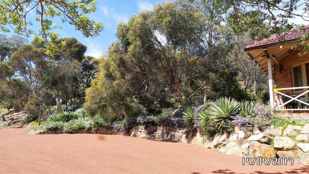 Eleebana Guest House - Perth — Photos 2